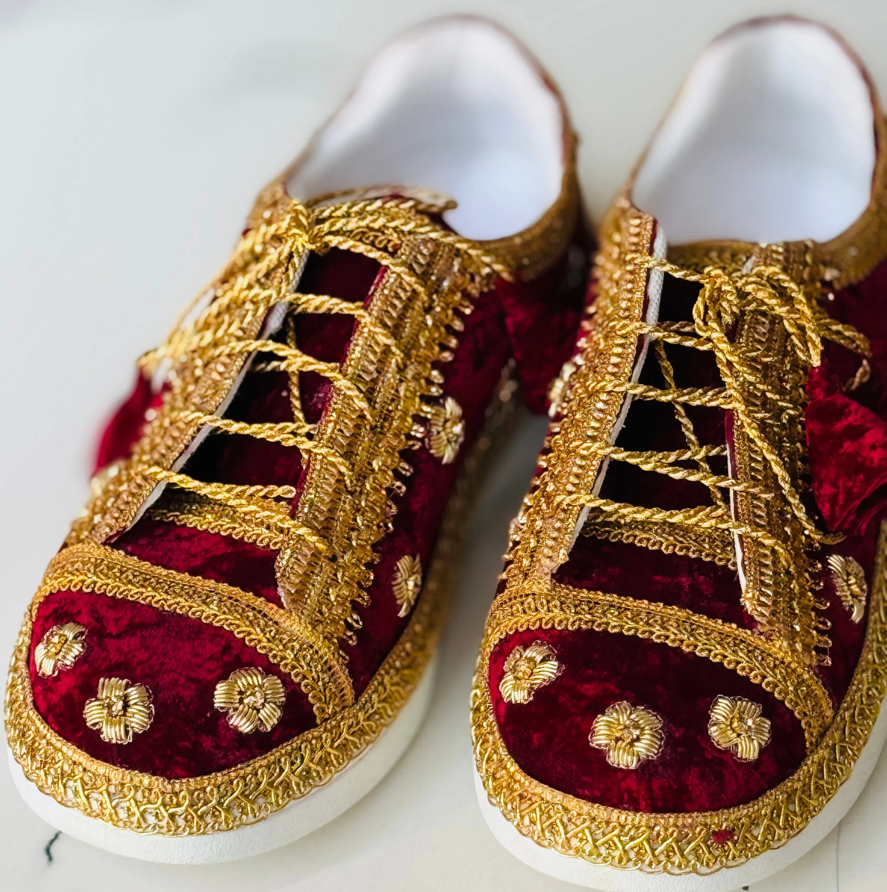 VELVETY BEGUM BRIDAL SNEAKERS